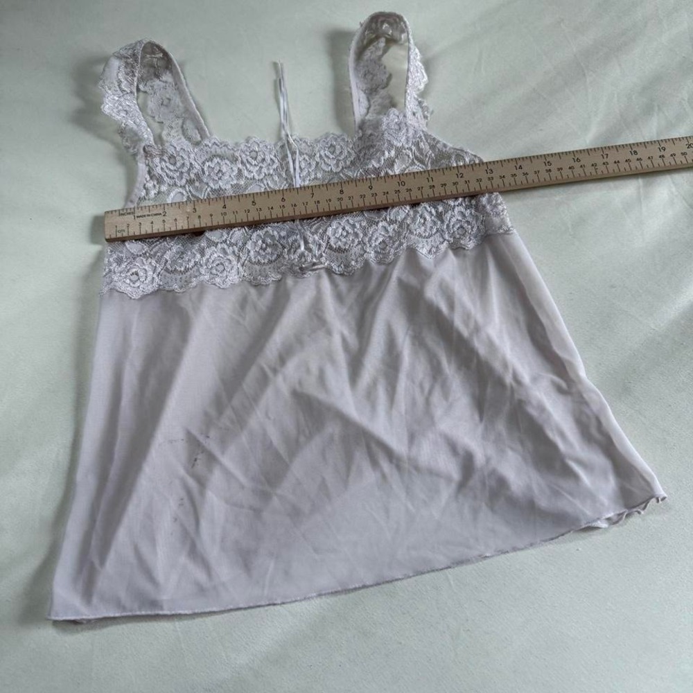 Y2K ivory lace camisole Cabernet size large - Picture 2 of 3